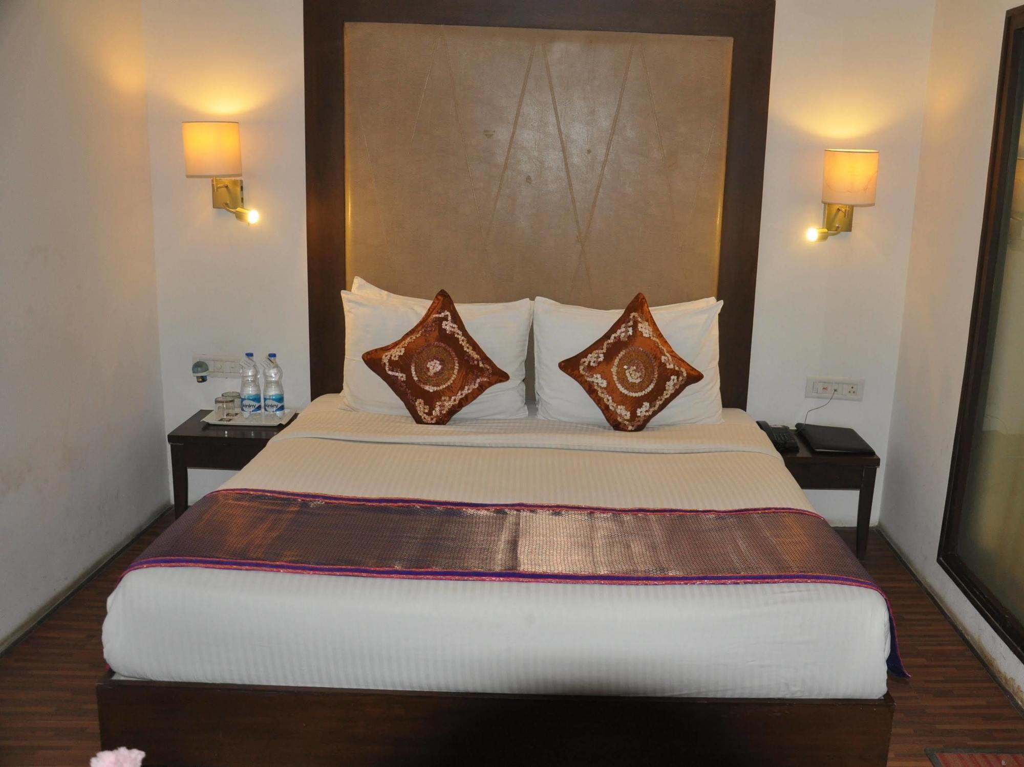 Hotel Clarks Collection Bhávnagar Kültér fotó